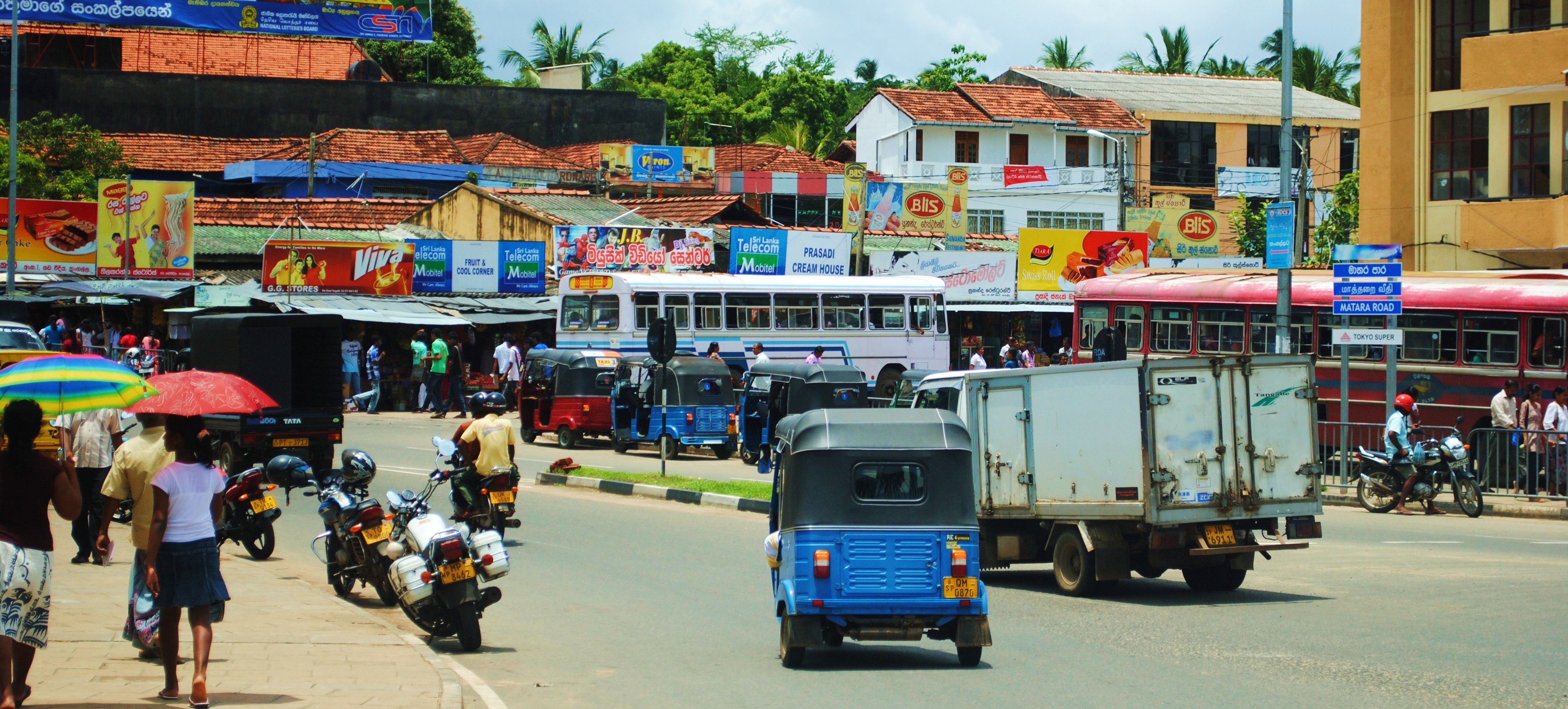 Jedno z głównych skrzyżowań gdzieś w Sri Lance
